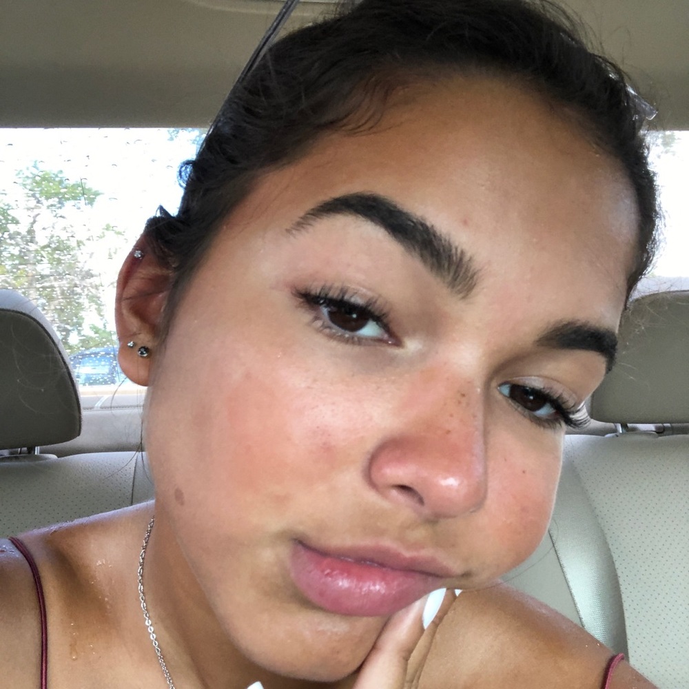 Meet your Posher, Isabelle